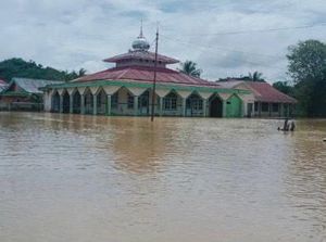 Banjir Terjang Halmahera Selatan, 13.965 Orang Mengungsi-1 Balita Tewas