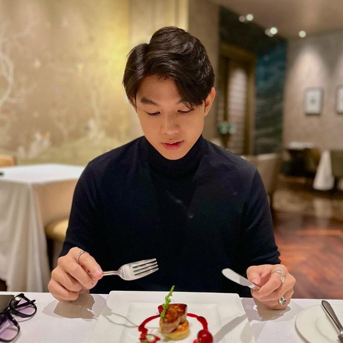 Mesranya Brisia Jodie dan Alden Saat Makan Steak hingga Ngafe di Prancis