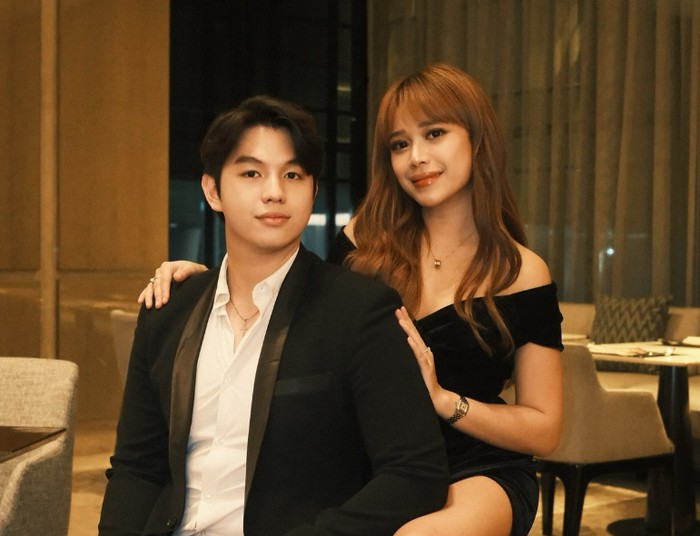 Brisia Jodie dan Jonathan Alden Mesranya Brisia Jodie dan Alden Saat Makan Steak hingga Ngafe di Prancis