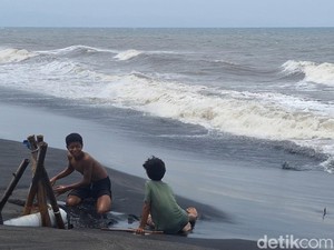 Delapan Kelurahan Pesisir Mataram Diperkuat Hadapi Tsunami Megathrust