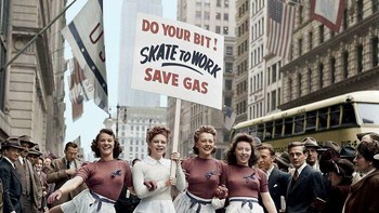 Para Wanita Uso Mempromosikan Pembatasan Gas Selama Perang Dunia II. Kota New York, 1940-an Foto: Boredpanda