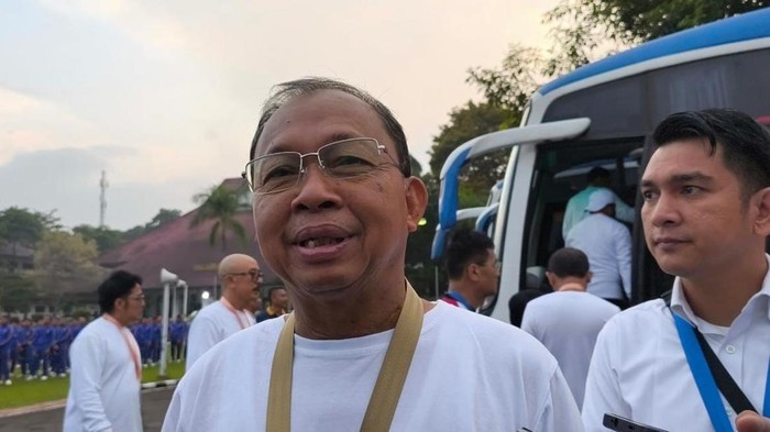 Gubernur Bali I Wayan Koster retret gelombang ke II di IPDN, Sumedang, Jawa Barat, Senin (23/6/2025).
