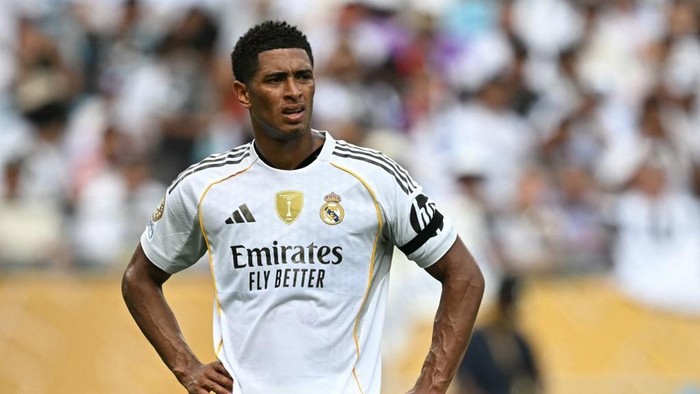 Real Madrids English midfielder #05 Jude Bellingham reacts during the FIFA Club World Cup 2025 Group H football match between Spains Real Madrid and Mexicos Pachuca at the Bank of America stadium in Charlotte on June 22, 2025. (Photo by Paul ELLIS / AFP)