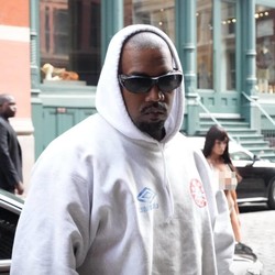 Festival di Slovakia Batal Gegara Kanye West