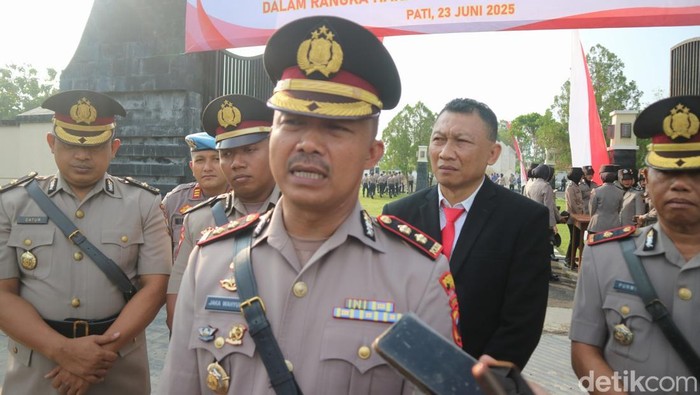 Kapolresta Pati, AKBP Jaka Wahyudi ditemui di sekitar makam Pahlawan Pati, Senin (23/6/2025).