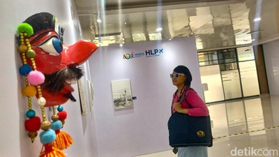 Karya Seniman Indonesia Hadir di Bandara Halim