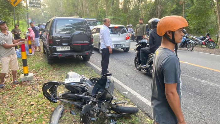 Lokasi tabrakan di Jalan Wonosari-Jogja, tepatnya kawasan Hutan Bunder, Gading, Playen, Gunungkidul, Senin (23/6/2025).