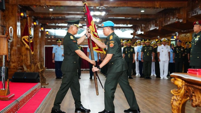 Mayjen TNI Edwin Adrian Sumantha resmi menjabat Danpaspamres.