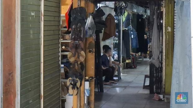 Pasar Ular di Tanjung Priok Jakarta Utara sunyi sepi. (CNBC Indonesia/Chandra Dwi Pranata)