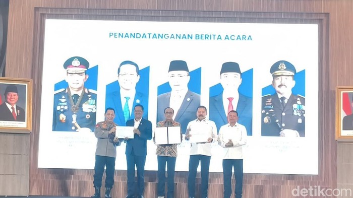 Pemerintah resmi meneken DIM RUU KUHAP yang akan diserahkan ke DPR RI. (Kurniawan Fadilah/detikcom).
