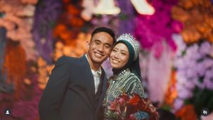8 Foto Pernikahan Rizky Ridho dan Sendy Aulia, Tampil Glamor Saat Resepsi