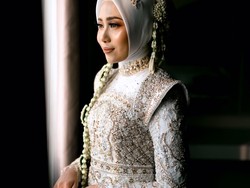 8 Inspirasi dari Pernikahan Rizky Ridho dan Istri, Kebaya Hingga Dekorasi Pesta