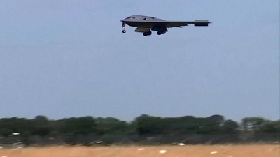 Pesawat Siluman B-2 AS Pulang Usai Gempur Fasilitas Nuklir Iran