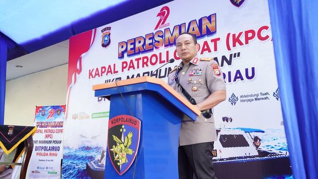 Polda Riau meresmikan Kapal Cepat Marhum Pekan di Dermaga Polairud Polda Riau, Pekanbaru, Senin (23/6/2025).