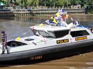 Asal-usul Nama Marhum Pekan di Kapal Patroli Cepat Baru Milik Polda Riau