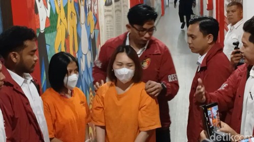 Polisi menetapkan dua orang tersangka kasus dugaan penganiayaan ART di Batam, Kepri. (Alamudin Hamapu/detikSumut)