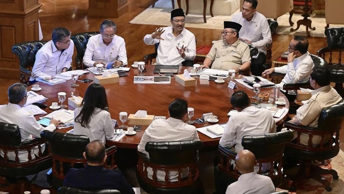 Prabowo Panggil Mensos-Mendikdasmen Ratas di Hambalang, Bahas Sekolah Rakyat
