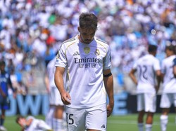 Raul Asencio jadi pemain teranyar Real Madrid yang kena kartu merah. Itu didapatinya saat Madrid hadapi Pachuca di Piala Dunia Antarklub 2025 (Getty Images/Jam Media)
