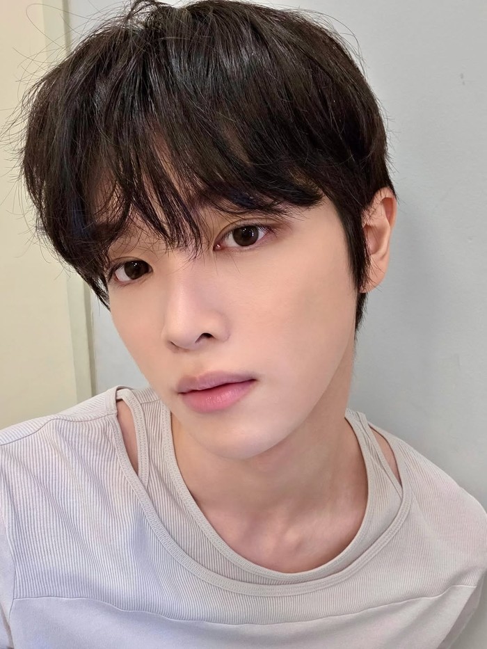 Selfie Sungchan, personel RIIZE, diambil dari akun Instagram resmi RIIZE.