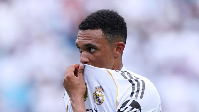 CHARLOTTE, NORTH CAROLINA - JUNE 22: Trent Alexander-Arnold #12 of Real Madrid C.F. looks on during the FIFA Club World Cup 2025 group H match between Real Madrid CF and CF Pachuca at Bank of America Stadium on June 22, 2025 in Charlotte, North Carolina. (Photo by Alex Livesey - FIFA/FIFA via Getty Images)