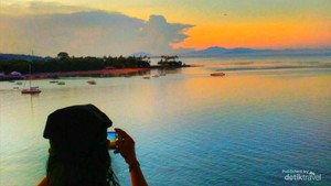 Pesona Pantai Senggigi Selalu Istimewa di Hati