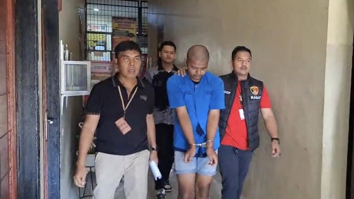 Wanda, pelaku pemutilasi wanita di Sumbar. (Jeka Kampai/detikSumut)
