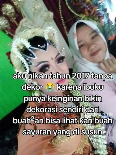 Wanita ini curhat tak mau mencetak foto pernikahannya, viral di media sosial.
