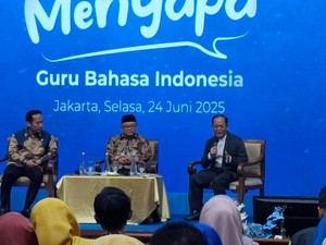 Andrea Hirata Miris Mapel Bahasa Daerah Absen di Belitung, Ini Respons Kemendikdasmen
