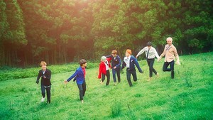 RUN dari album The Most Beautiful Moment in Life Pt. 2 (2015) baru dapat sertifikasi platinum (terjual lebih dari 1 juta unit) dari RIIA. (Foto: dok. BIGHIT MUSIC/HYBE)