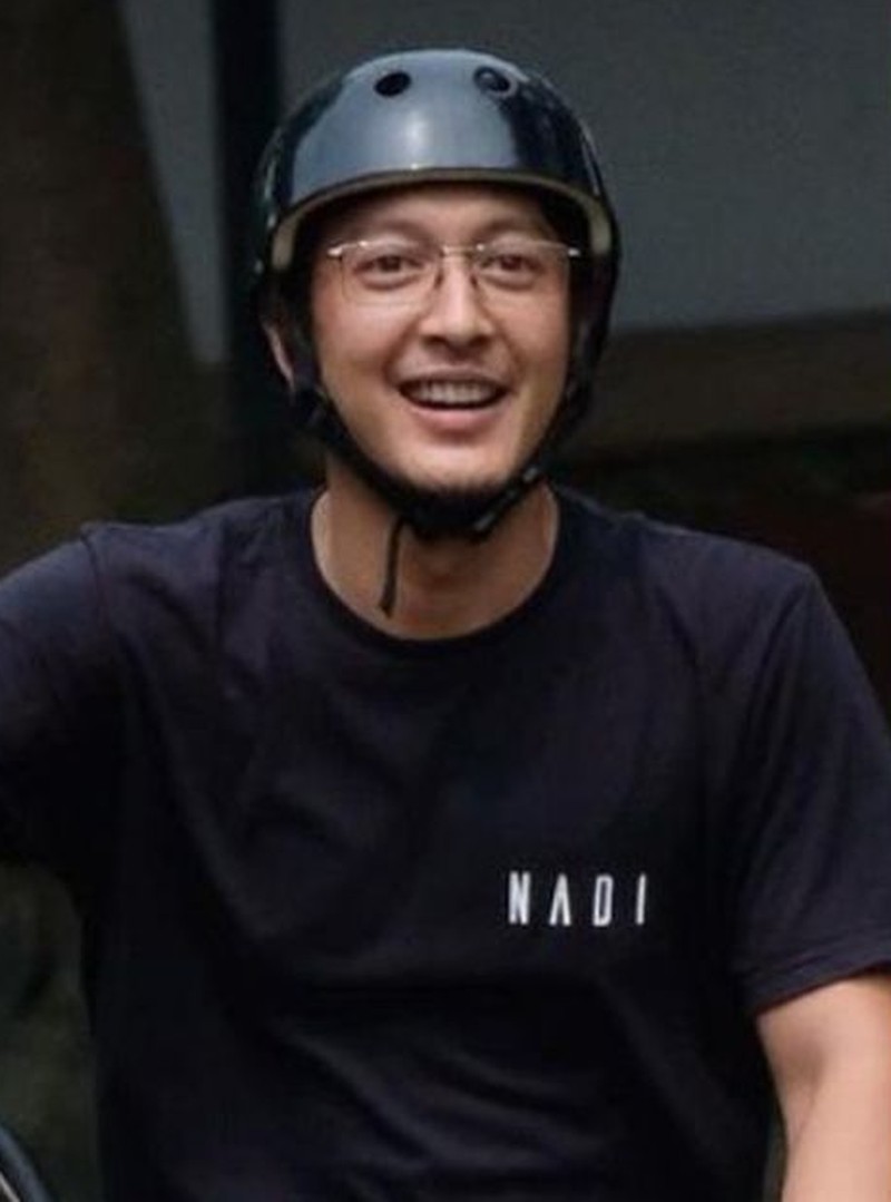 Dimas Anggara Kompak Kulineran Bareng Istri, Nadine Chandrawinata