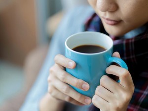 Duh! Ngopi Salah Timing Bisa Ganggu Pencernaan dan Pola Tidur