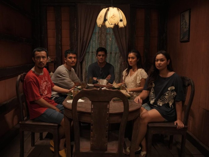 Film horor Indonesia Pernikahan Arwah (The Butterfly House) tayang di Netflix mulai 3 Juli 2025.