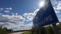 Pembangunan ini menjadi simbol nyata dari meningkatnya ketegangan diplomatik antara Finlandia dan Rusia sejak 2022. REUTERS/Leonhard Foeger