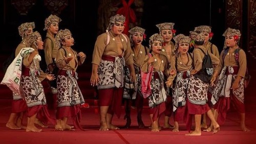 Ilustrasi dolanan di panggung Pesta Kesenian Bali. (Foto: Dok. Dinas Kebudayaan Provinsi Bali)