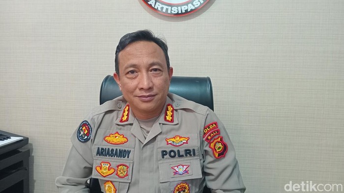 Kabid Humas Polda Bali, Kombes Ariasandy ditemui detikBali di kantornya, Selasa (24/6/2025).