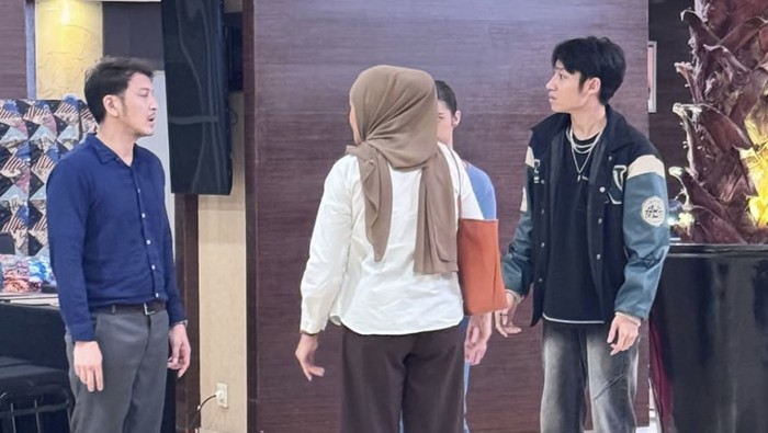 Keisha Alvaro syuting dengan Dimas Anggara.