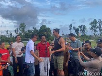 Emil Audero Dapat Hadiah Keris saat Nonton Laga Tarkam di Lombok