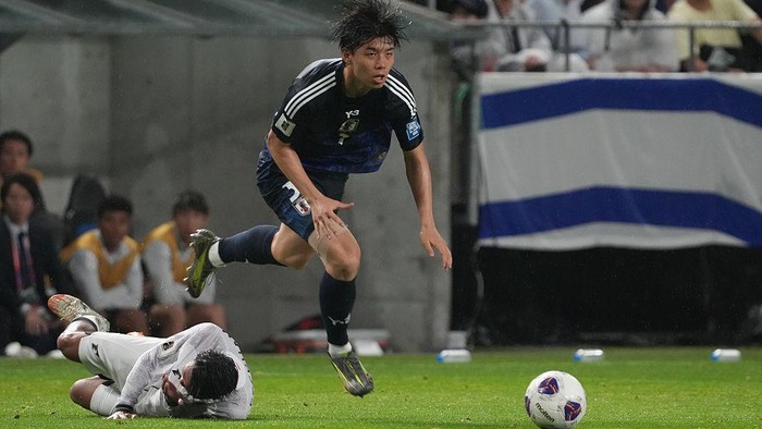 Spurs Gaet Bek Jepang Kota Takai, Hampir Pecahkan Rekor Transfer J-League
