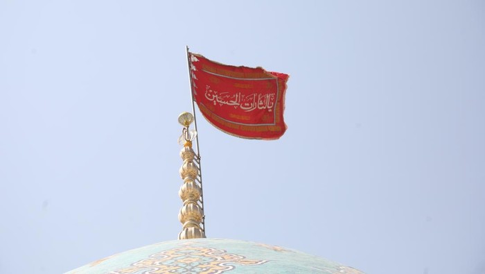 QOM, IRAN  JUNE 13: A red 