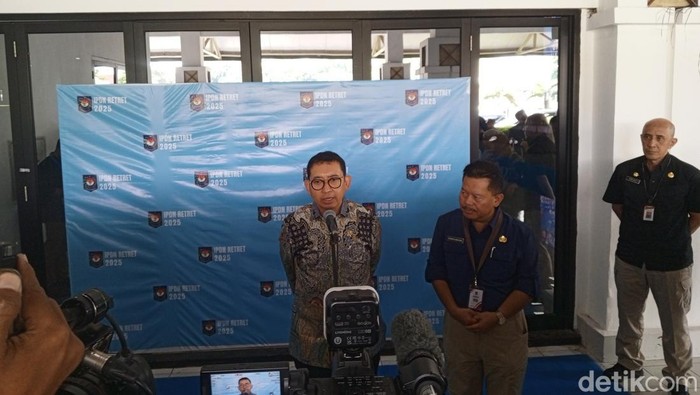 Menbud Fadli Zon.