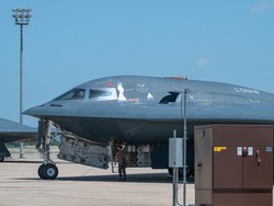 Kisah Pilot Jet Bomber B-2 Terbang 44 Jam dalam Misi Afghanistan