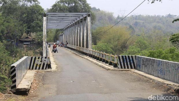 Menyusuri sepotong jalan warisan Daendels di Bandung-Cianjur