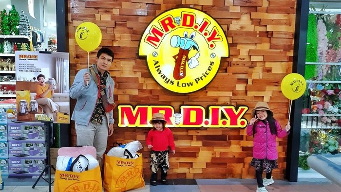 MR DIY