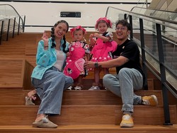 Gaya Playful Nadine Istri Dimas Anggara di Usia 41, Hadiri Acara Sekolah Anak