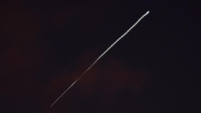 A missile launched from Iran is intercepted, amid the Israel-Iran conflict, as seen from Haifa, Israel, June 24, 2025. REUTERS/Florion Goga
