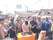 Bupati Batang Resmikan Jembatan Pasar Warungasem, Tuntas Lebih Cepat