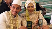 Rizky Ridho dan Sendy Aulia Hardenis menikah pada Minggu, 22 Juni 2025 di Surabaya. Foto: Dok. Instagram @anarav.label.