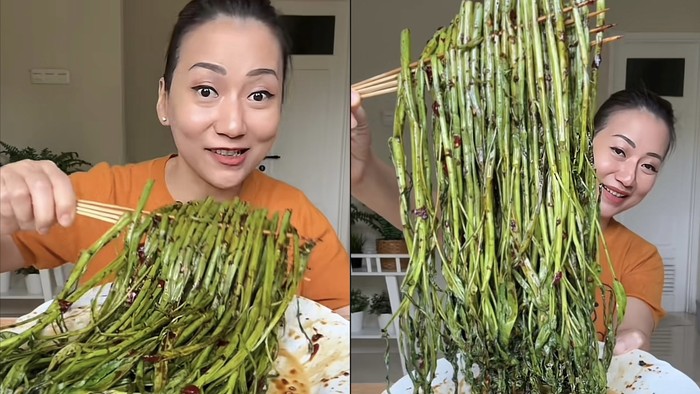 Food vlogger mencicip sate kangkung yang sedang viral di media sosial.
