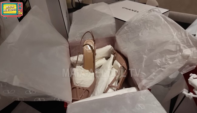 Seserahan pernikahan untuk Alyssa Daguise Seserahan pernikahan untuk Alyssa Daguise
