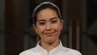Etiqah berhasil masuk hingga babak 4 besar pada MasterChef Malaysia 2012, sebelum akhirnya tereliminasi. Ia juga diketahui pernah bekerja di rig minyak sebelum memutuskan berhenti. Foto: YouTube Vivi Matahari